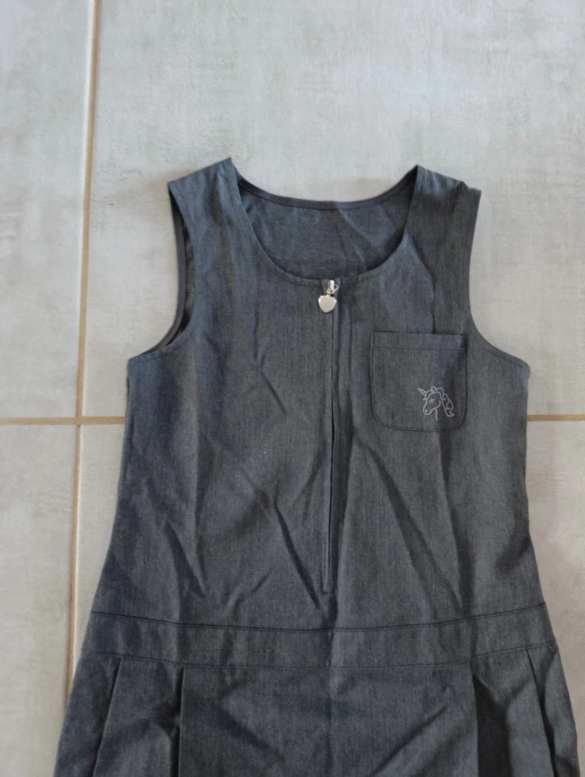 Sleeveless grey dress for girls 9-10 years – Zipper closure – Elegant – photo 2